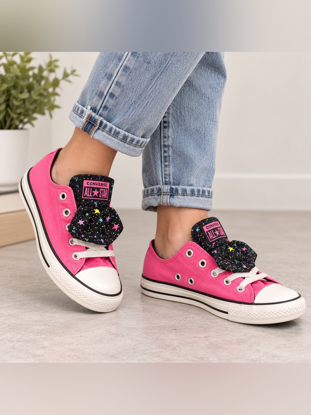 Converse All Star Pink Low Top Sneakers Women’s Size 5
